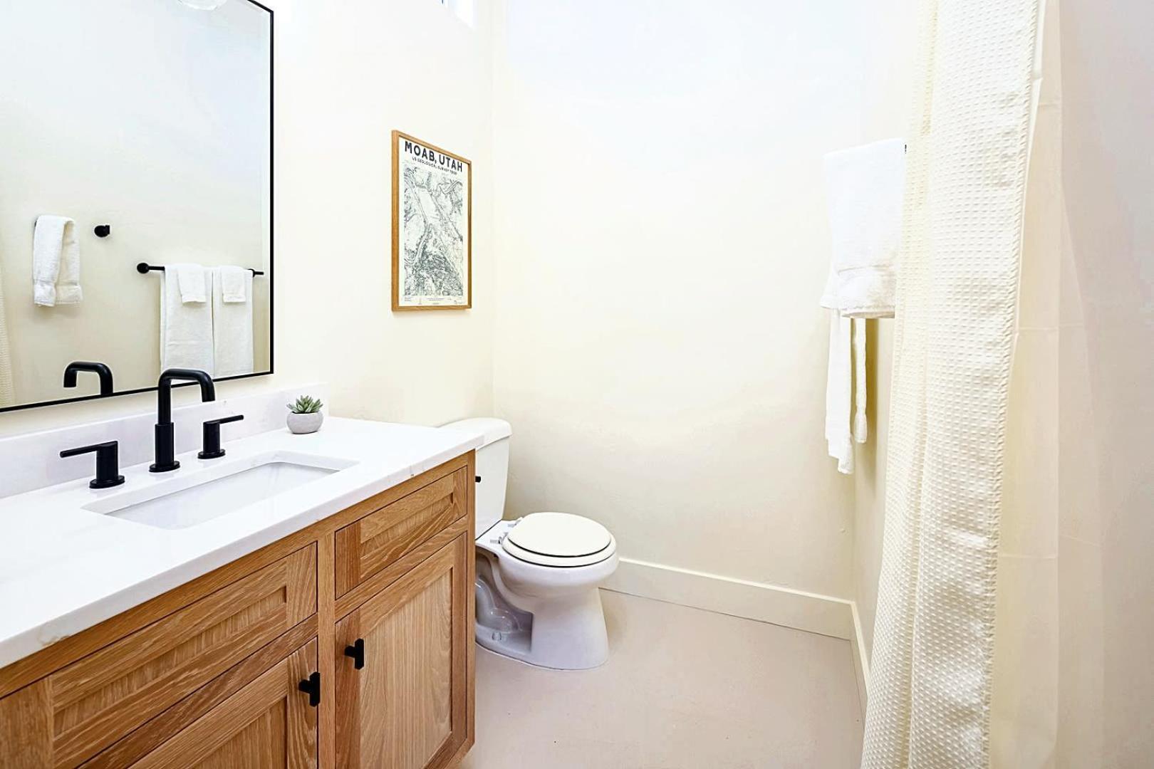 Downtown Kokopelli # 2- Newly Remodeled Stylish Studio Moab Exterior foto