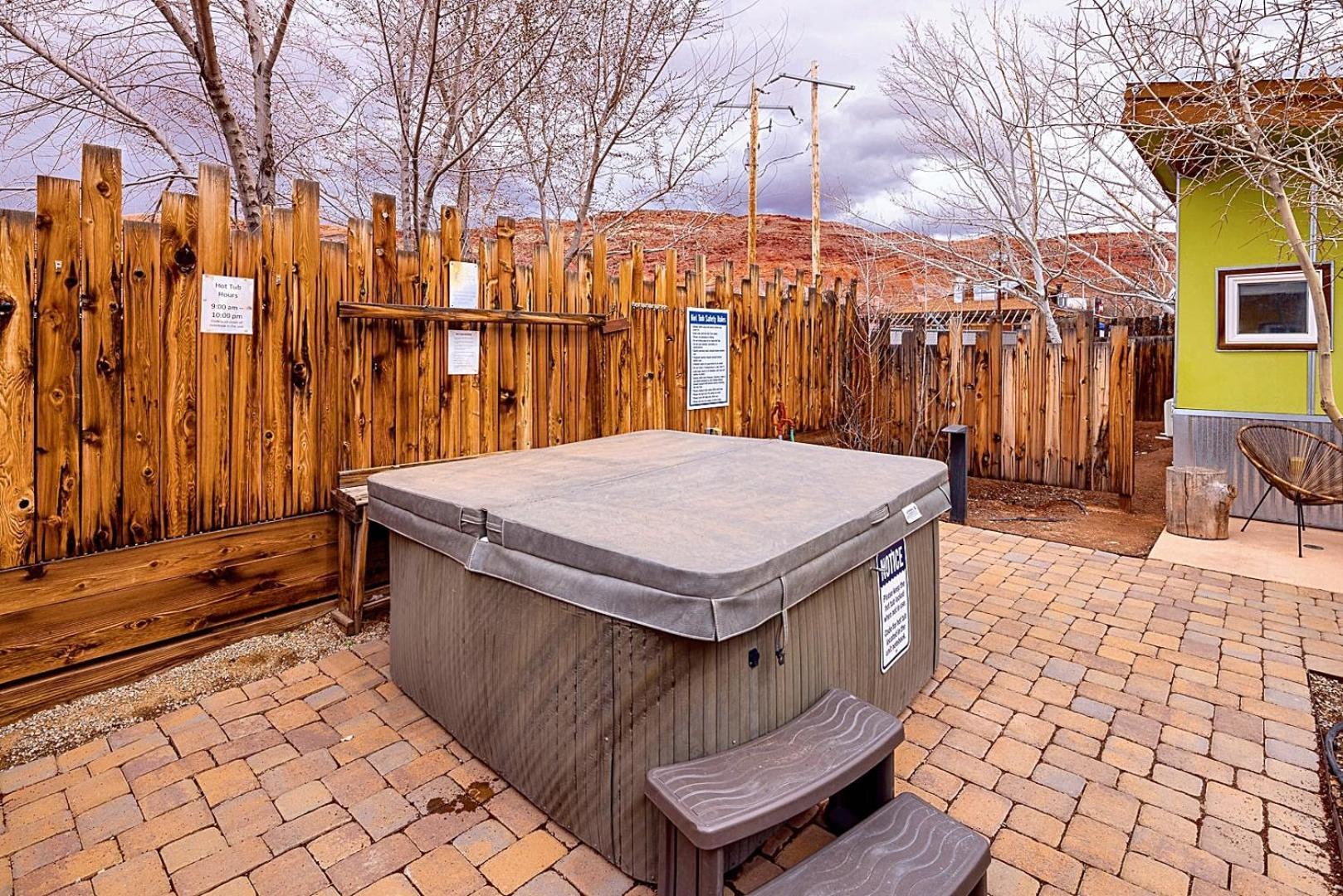 Downtown Kokopelli # 2- Newly Remodeled Stylish Studio Moab Exterior foto